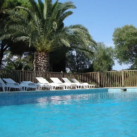 Camp De Base Dei Marres Otel 3*