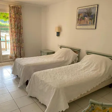 Otel Camp De Base Dei Marres 3*